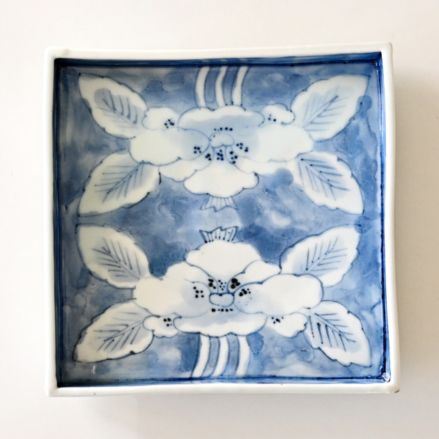 山口利枝 牡丹文箱皿