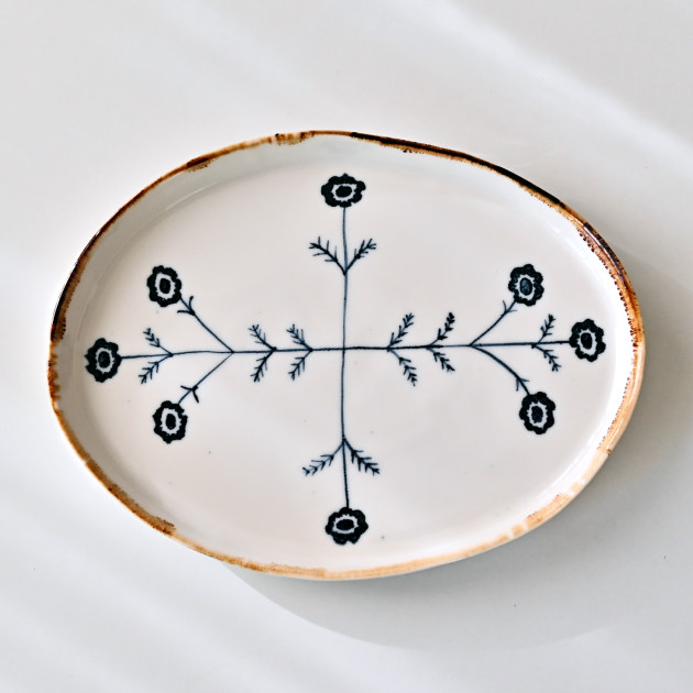 田屋道子　オーバル皿L（アネモネ）