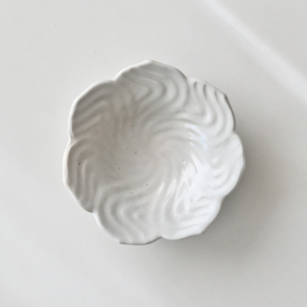 豊増一雄　手塩皿（蓮）