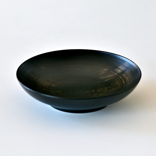 蝶野秀紀　挽きたて浅鉢（黒・栃すり漆）Φ5.0