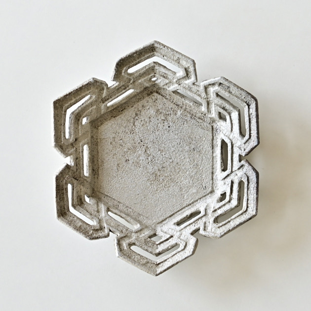 渡辺信史　透かし向付（炭白・結晶）