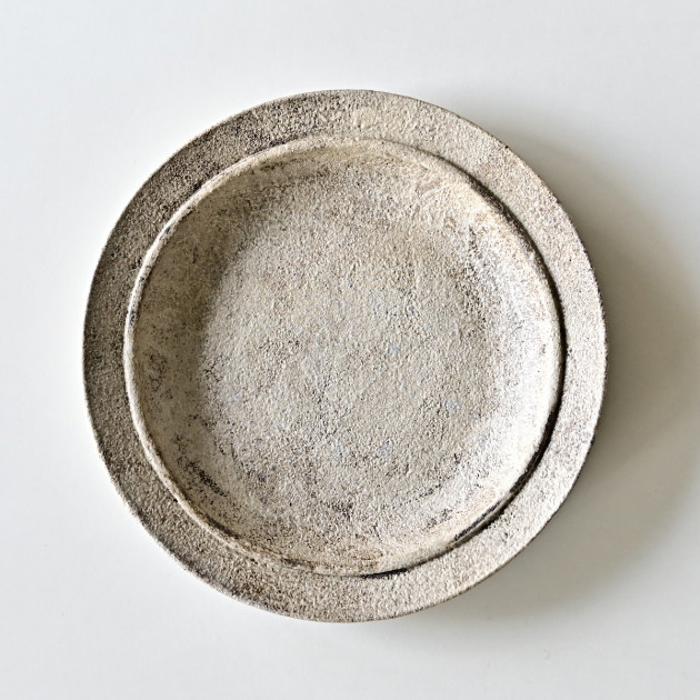 渡辺信史　ラウンドプレート（炭白）