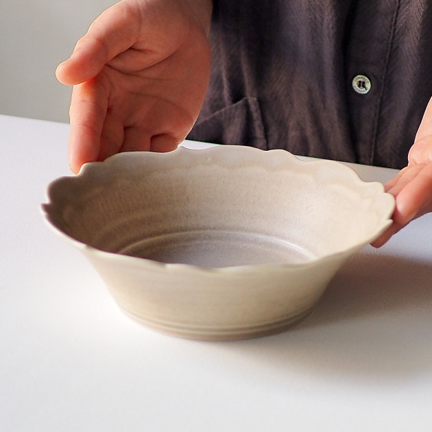 杉原万理江　稜花平中鉢