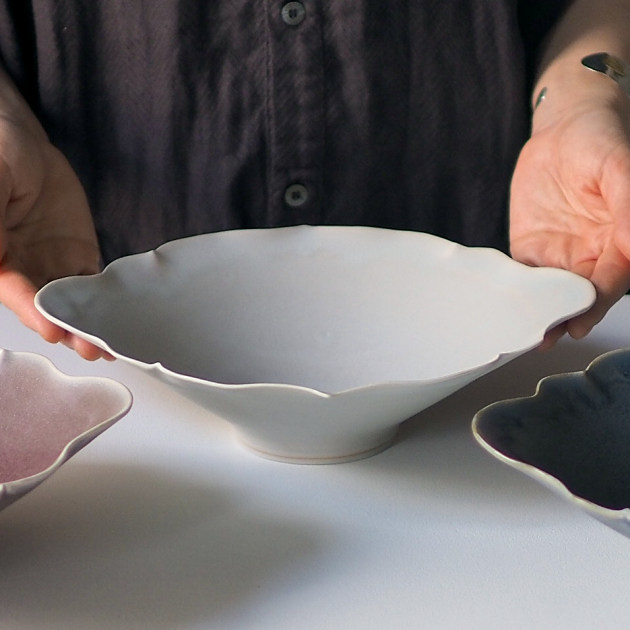 杉原万理江　稜花楕円鉢