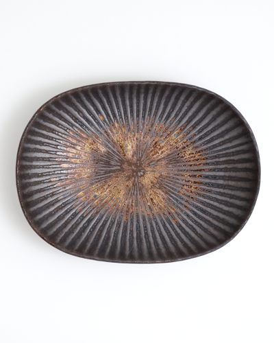 久野靖史　しのぎ楕円皿（黒・22cm）