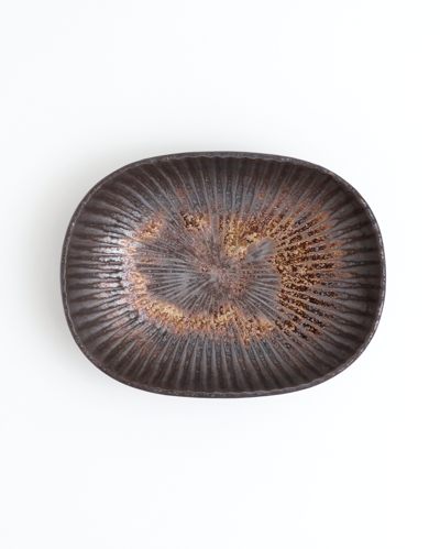 久野靖史　しのぎ楕円皿（黒・12cm）