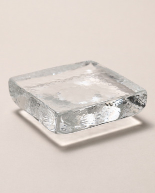 李慶子　四角の厚小皿