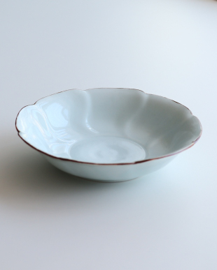 宮岡麻衣子　白磁花形深皿