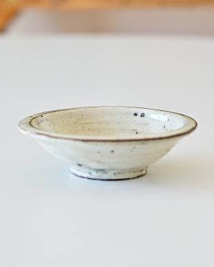 増田勉　粉引石皿