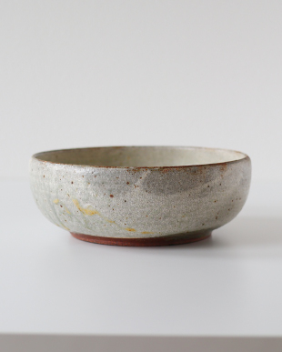 馬渡新平　灰釉ヒビ粉引き7寸丸鉢