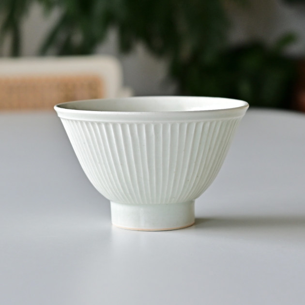 阿部春弥 白磁しのぎ飯碗 ２個セット 新品 作家 器 高台 ご飯茶碗 阿部春弥・みか 白磁しのぎ飯碗(大）