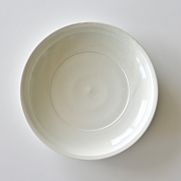 阿部春弥・みか　白磁細リム8寸深皿
