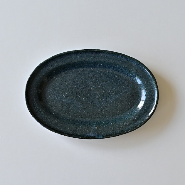 及川静香　紺色オーバル皿（S）