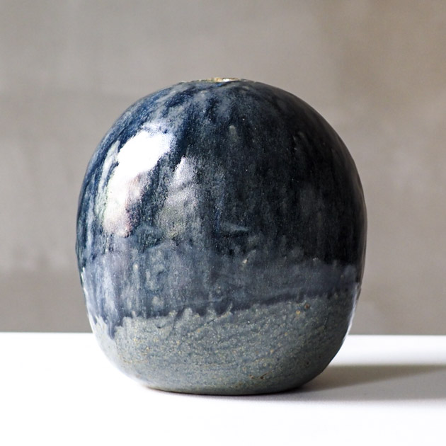 余宮隆　navy扁壷