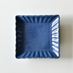 土井善男　紺青四方輪花板皿