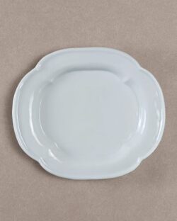 専用のお品物となります 新道工房 色絵動物文角皿 （新道工房 色絵獅子文隅入長角向付