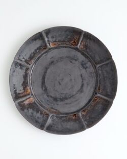 久野靖史　輪花皿（黒・22cm）