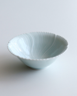 宮岡麻衣子　白磁花形小鉢