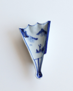 新道工房　染付半開扇小向付