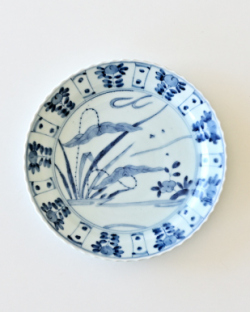 宮岡麻衣子　輪花蓮文皿