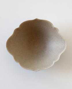 杉原万理江　稜花楕円小鉢（A・サンド）