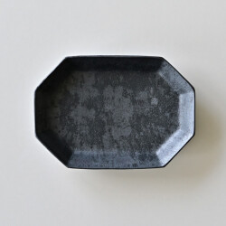 阿部春弥・みか　鉄彩八角長方皿