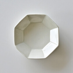 阿部春弥・みか　白磁八角小皿