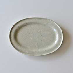 及川静香　粉引オーバル皿（M）