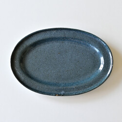 及川静香 紺色オーバル皿（LL）