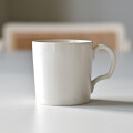 ヨシノヒトシ　白磁コーヒーカップ