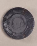 久野靖史　輪花皿（黒・25.5cm）