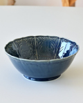 宮岡麻衣子　陽刻牡丹文深鉢(瑠璃)