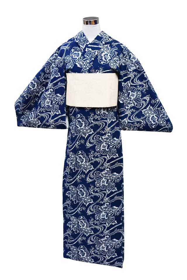 【反物】女性 『縮長板本染中形』地染　流水に牡丹