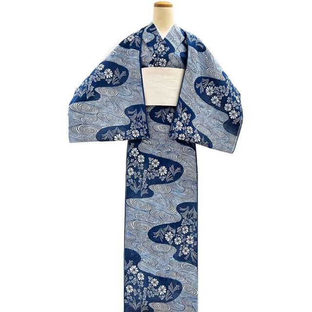 紅梅小紋』流水に菊 