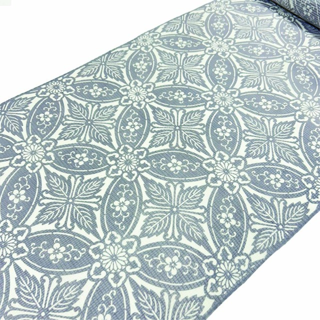 額 （ 絹織物・紅梅図）