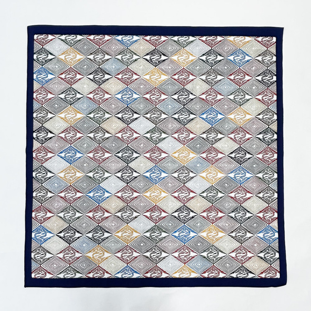 『風呂敷』向鶴菱（紺）