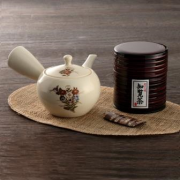 【本年度分は販売終了】冬-16薩摩焼急須セット 白薩摩焼急須×1、翠光茶筒入り100ｇ×1、茶さじ×1