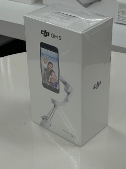 【最終処分数量限定特価】DJI OM 5 アテネグレー(DJIスマホジンバル)