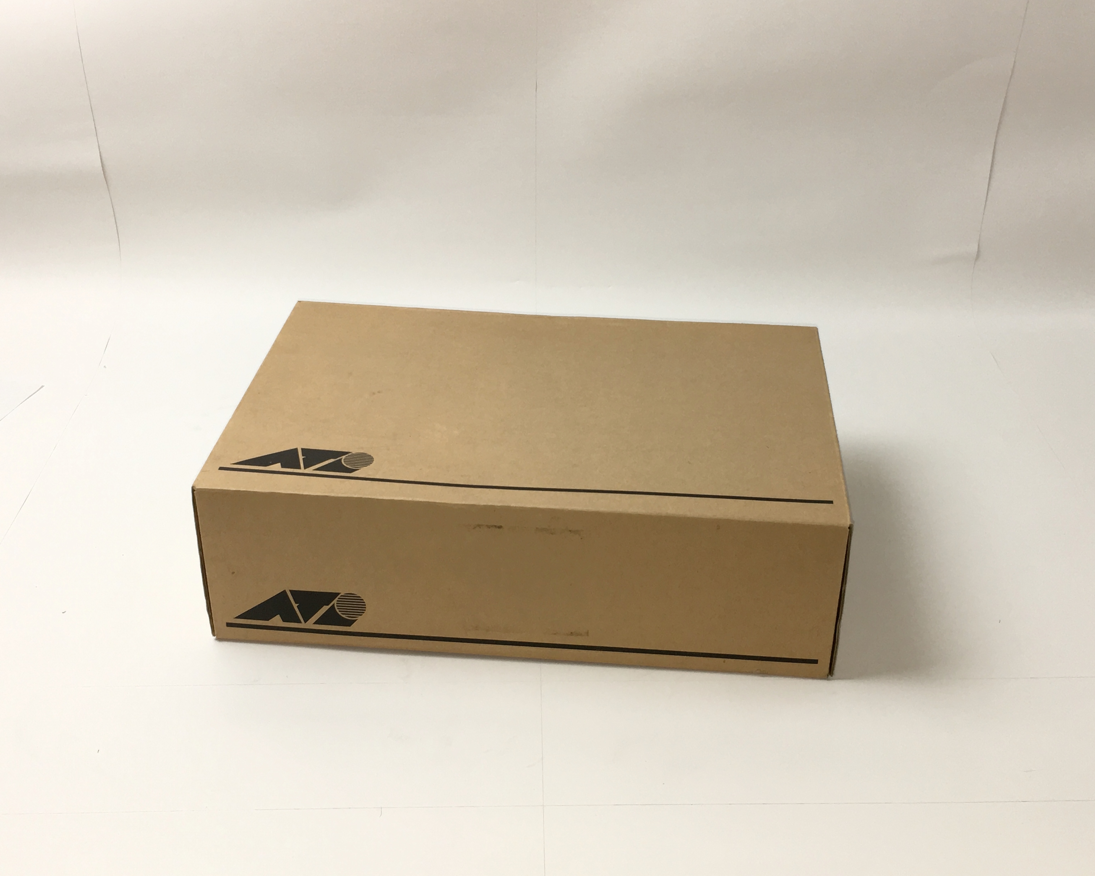 【優良中古】CentreCOM AR410 V2 ブロードバンド/ISDNルータ　メイン画像