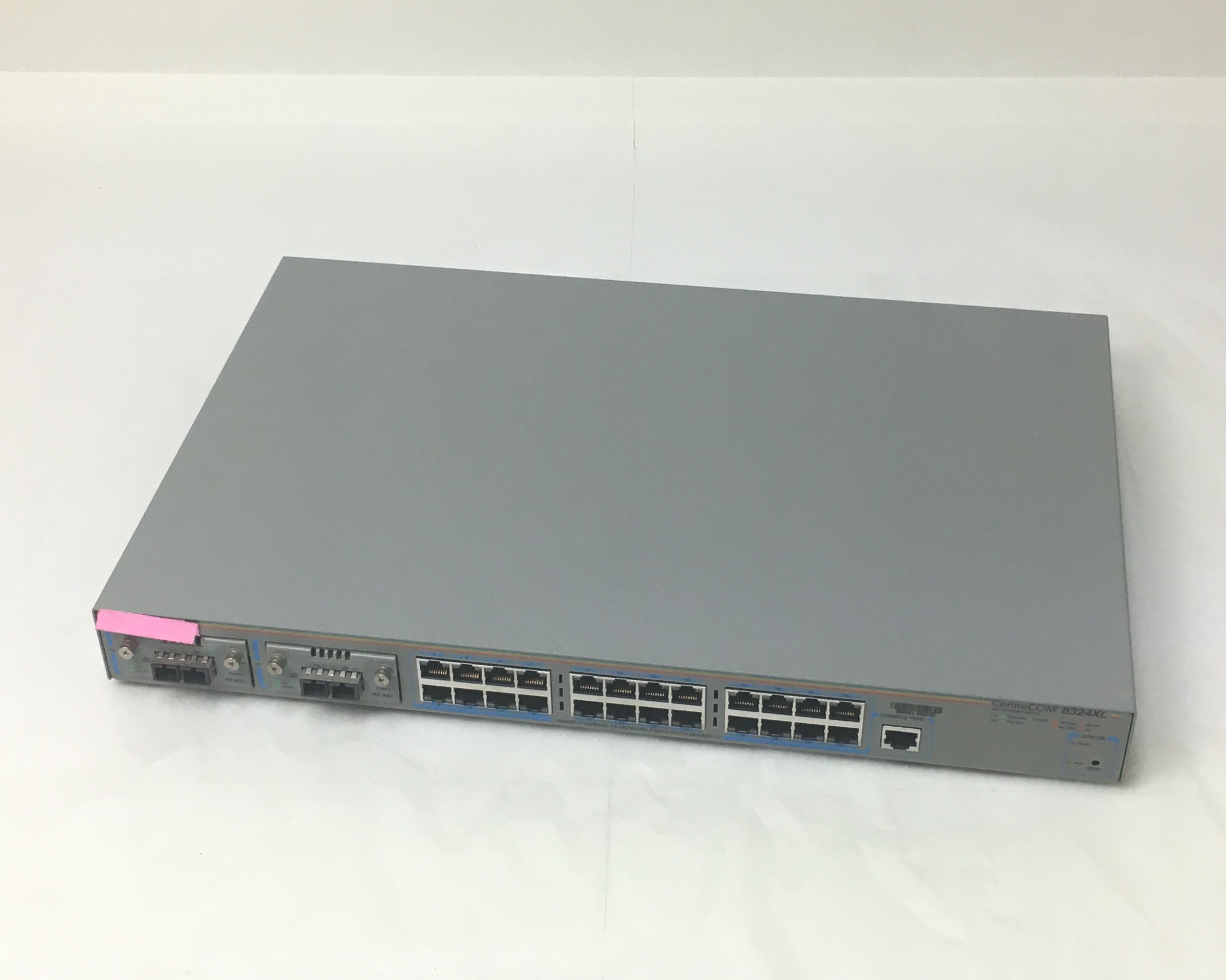 【優良中古】アライドテレシス CentreCOM 8324XL　メイン画像