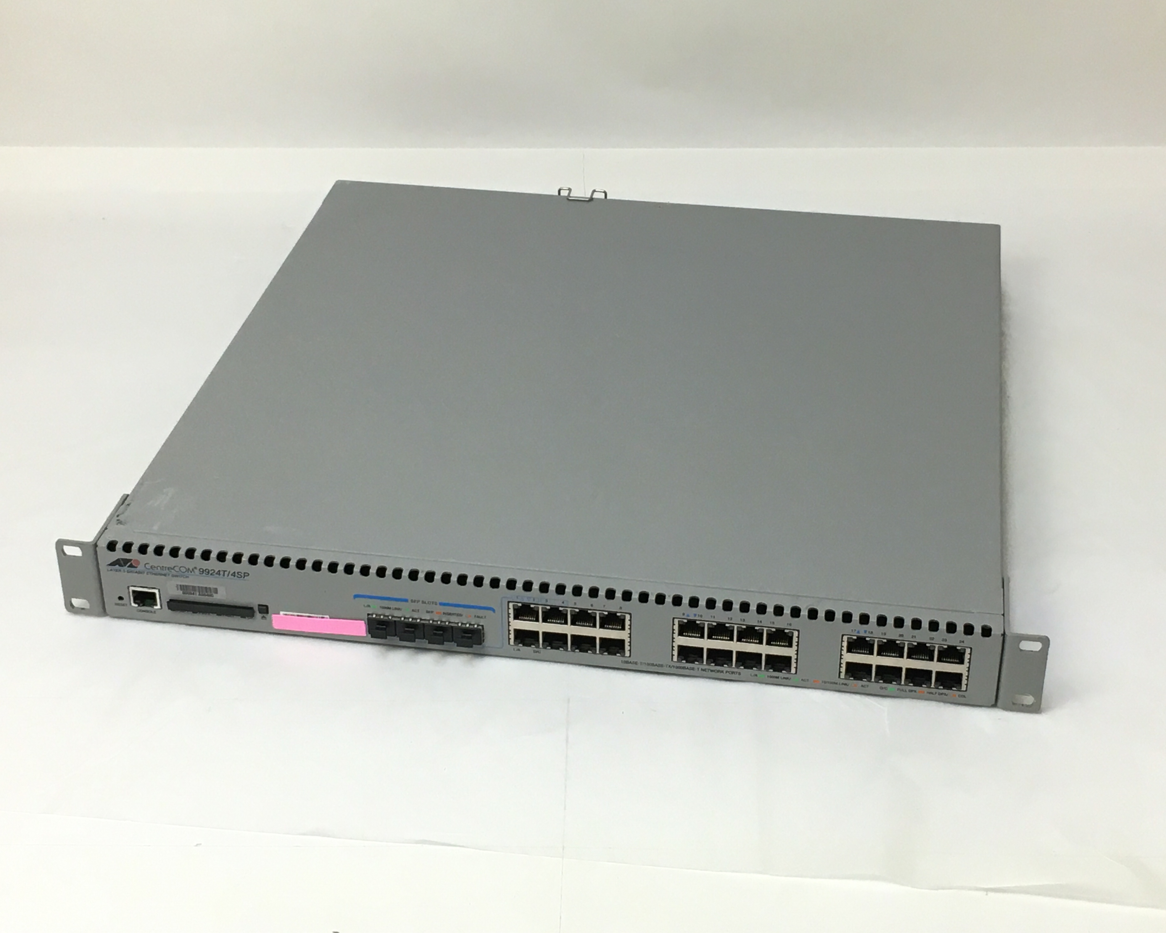 【中古】 Allied Telesis CentreCOM 9924T/4SP 24ポート1000BASE-T L3　メイン画像