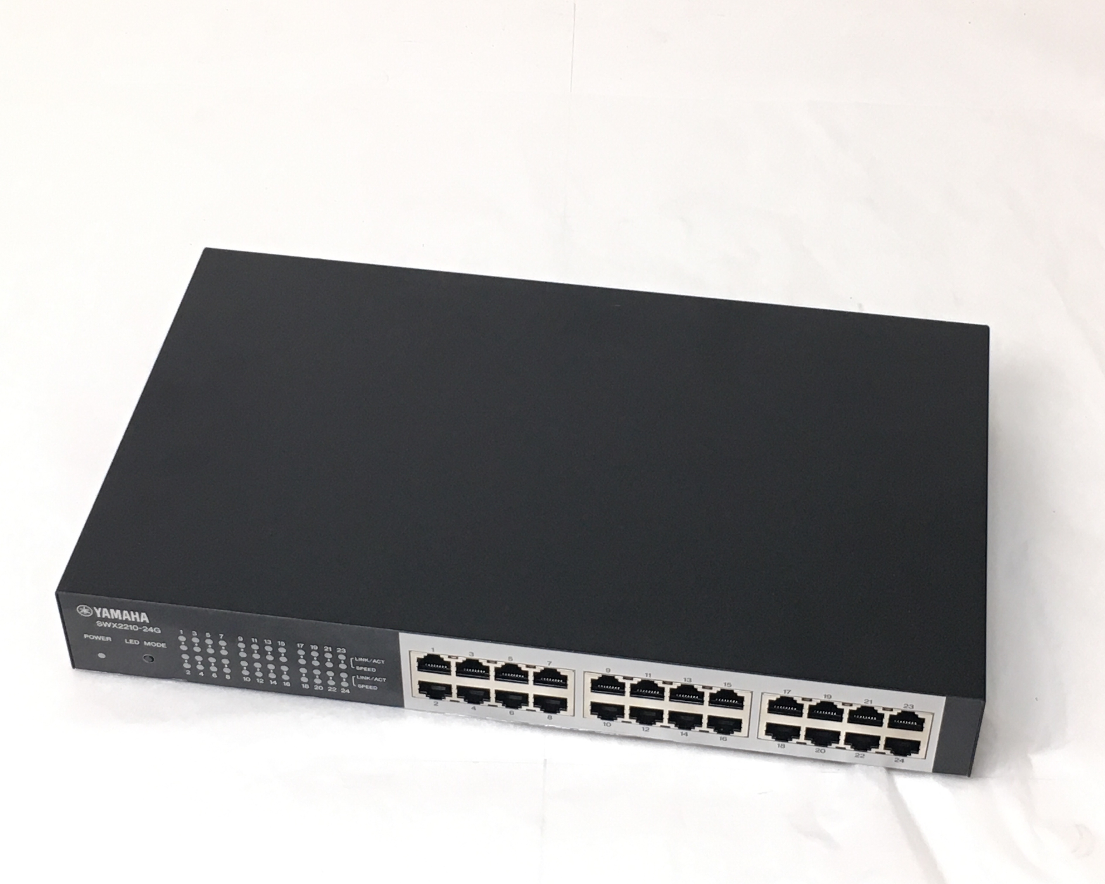 【優良中古】ヤマハ スマートL2スイッチ 24ポート SWX2210-24G　メイン画像