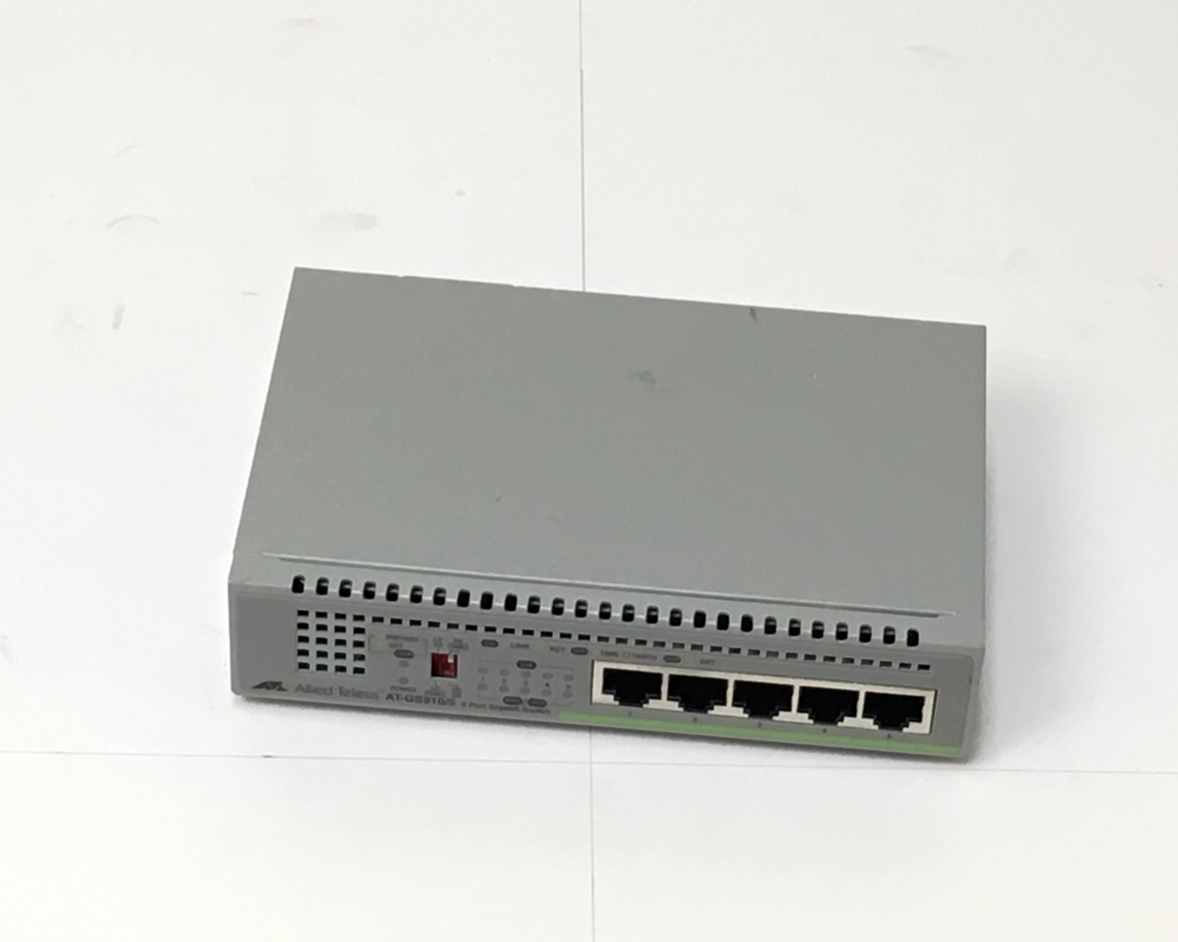 【中古】アライドテレシス　AT-GS910/5　メイン画像