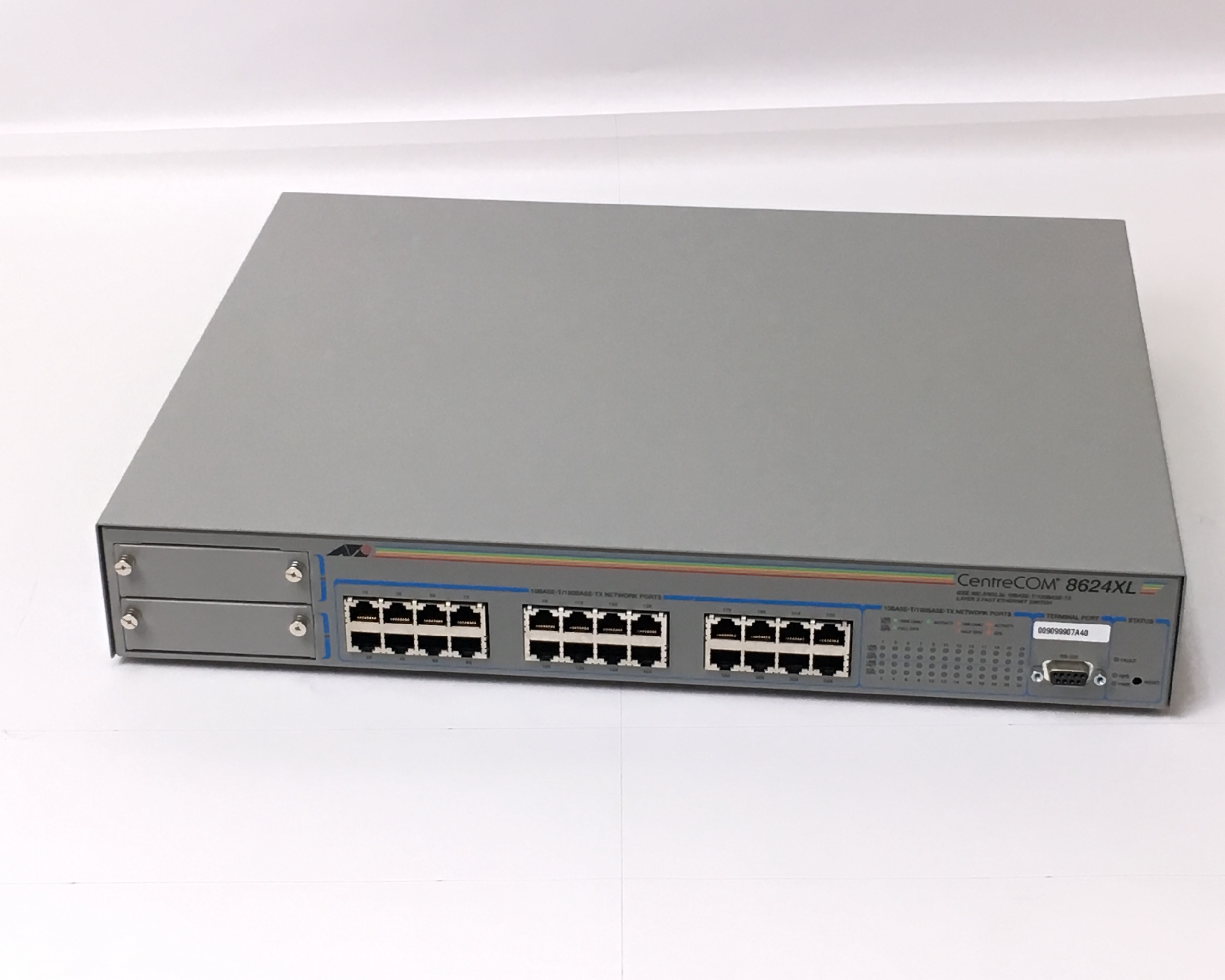 【中古品】アライドテレシス CentreCOM 8624XL　メイン画像