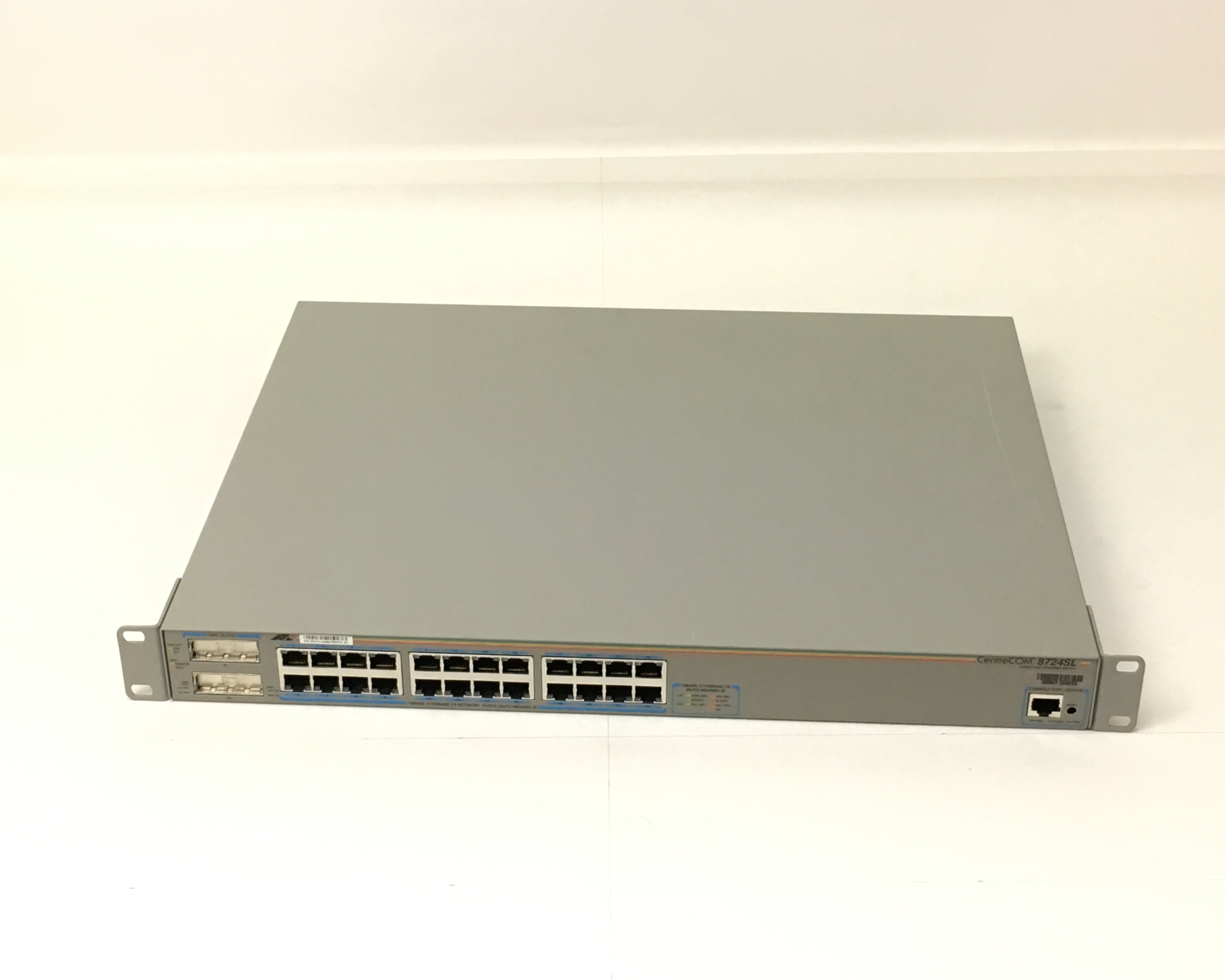 【中古品】アライドテレシス CentreCOM 8724SL　メイン画像