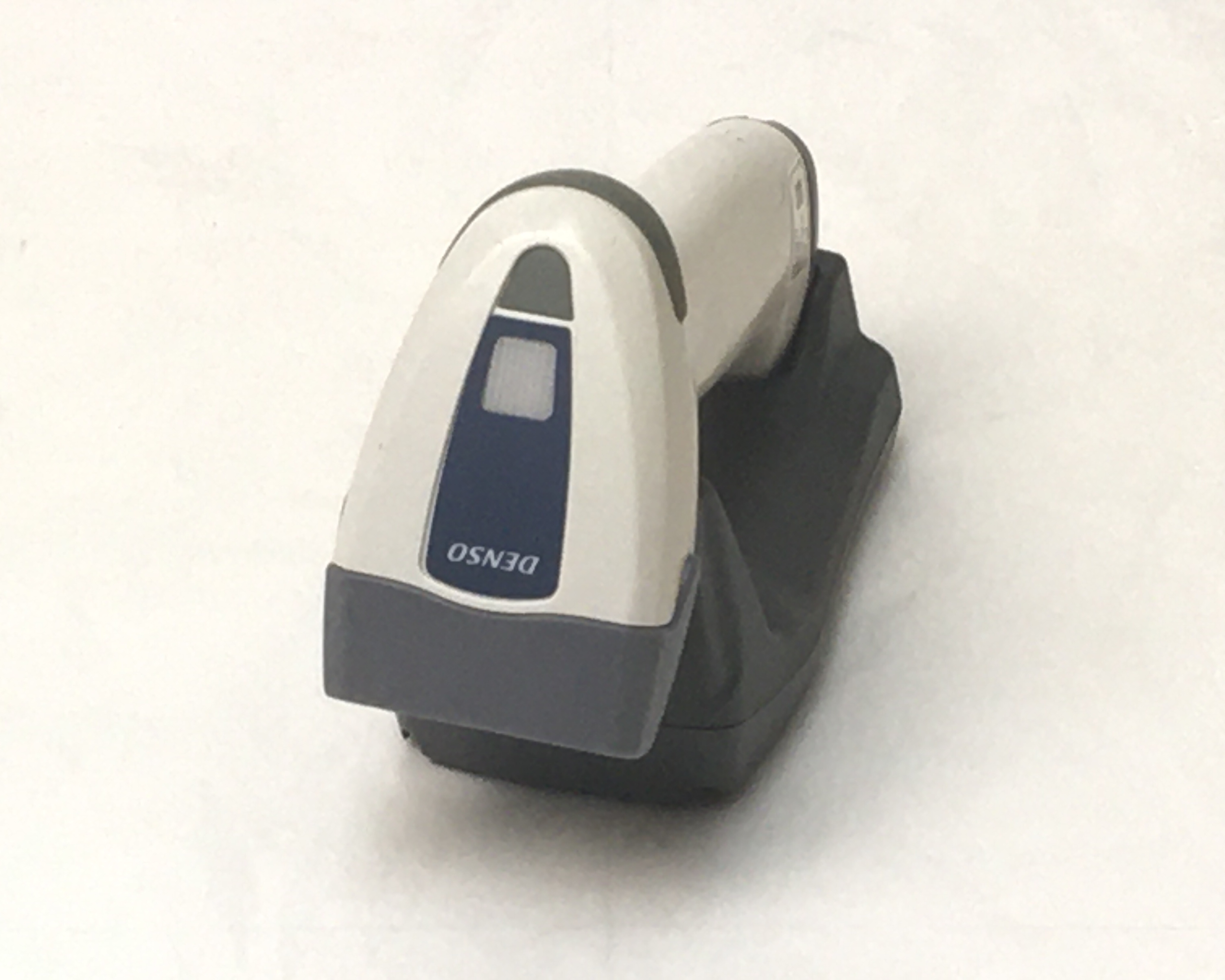 【中古】DENSO  2次元スキャナ AT27Q-SB/充電器CH-AT10L/BA20-RU通信機セット　メイン画像