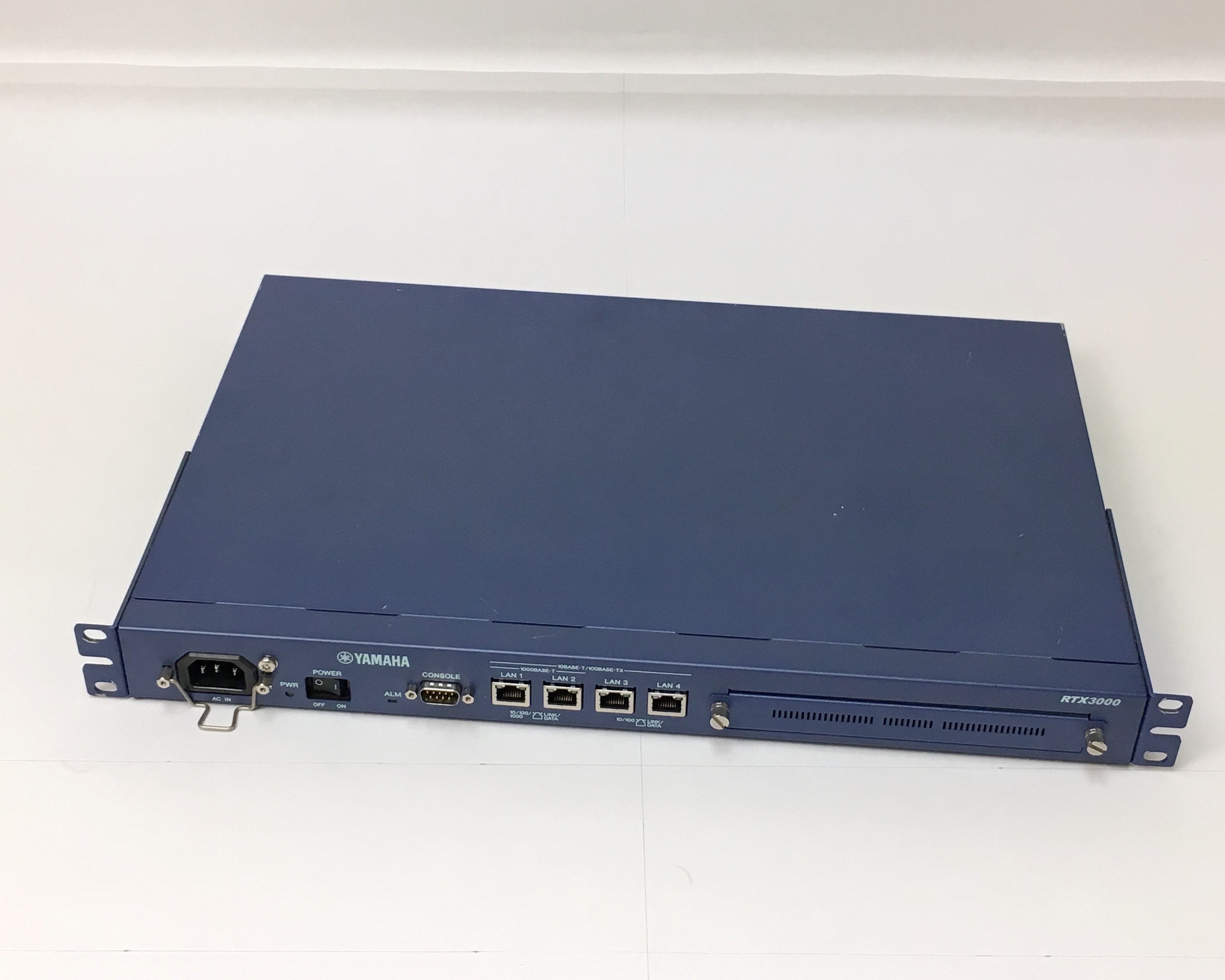 【中古】YAMAHA RTX3000 ルーター　メイン画像