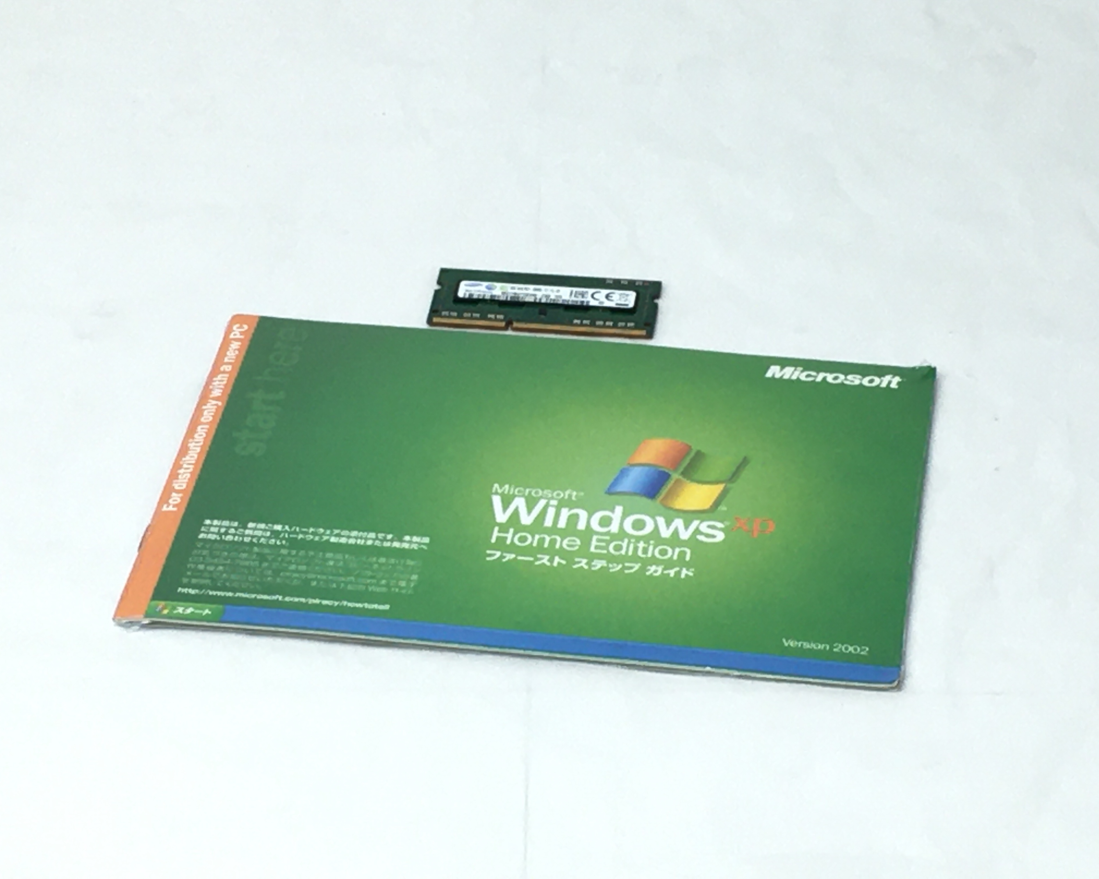 【新品】Microsoft WindowsXP Home Edition SP2 日本語 OEM DSP版 CD-ROM + メモリセット品　メイン画像