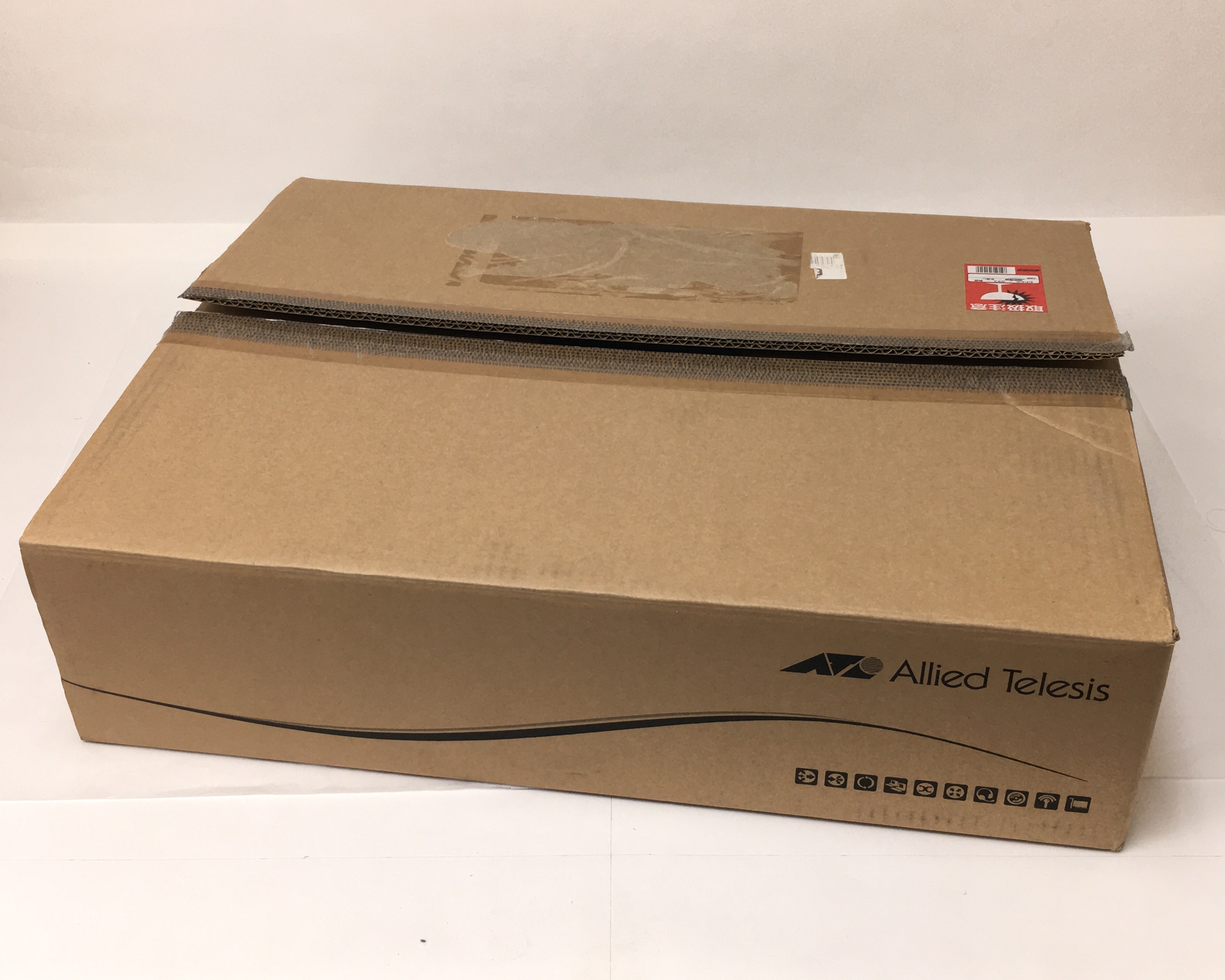 【優良中古】アライドテレシス ギガビット・インテリジェント　L3スイッチ　AT-x510-28GSX　メイン画像