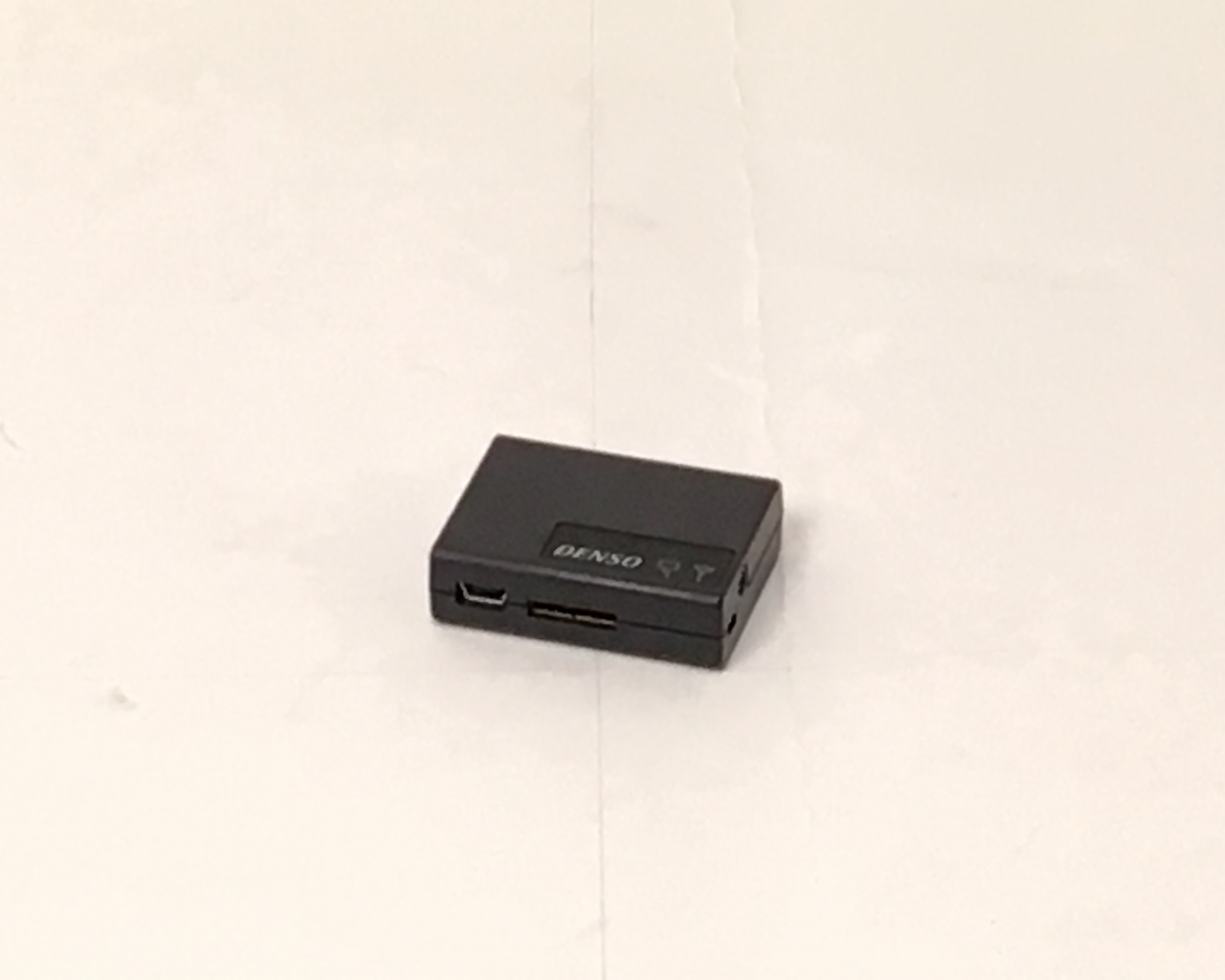 【優良中古】デンソー　Bluetooth通信アダプタ　BA20-RU　メイン画像
